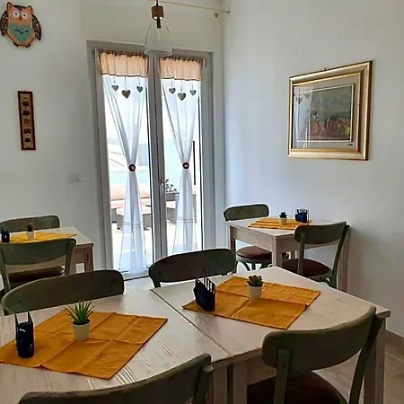 Bed & Breakfast Criloro 3*